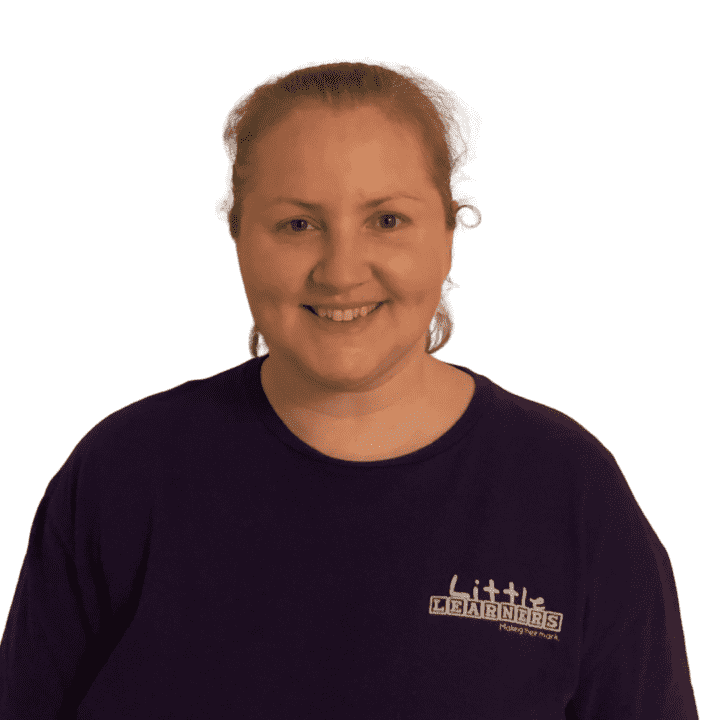 Joanna - Little Learners Wakefield wears her Little Learners T Shirt, ready for a messy play session!